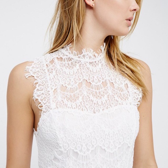 Lace Daydream DRESS White High Neck Stretch NEW - Picture 4 of 5